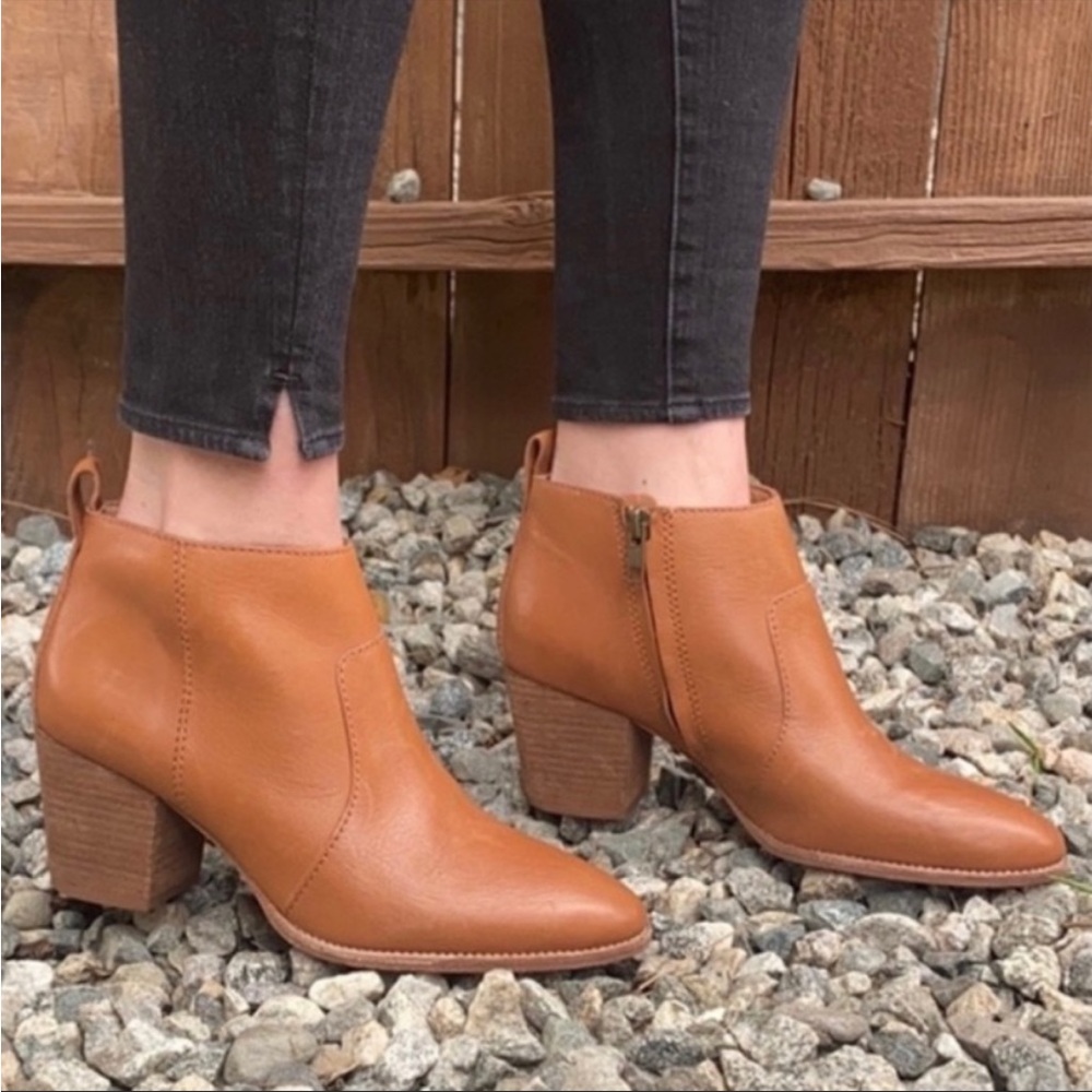 Madewell Brenner Bootie - Picture 2 of 10